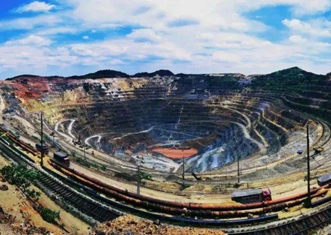 竞价341次，辽宁一磷铁矿出让额超1.4亿